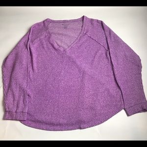 American Eagle v-neck, long sleeve, pullover sweater. size XXL, lavender, white.